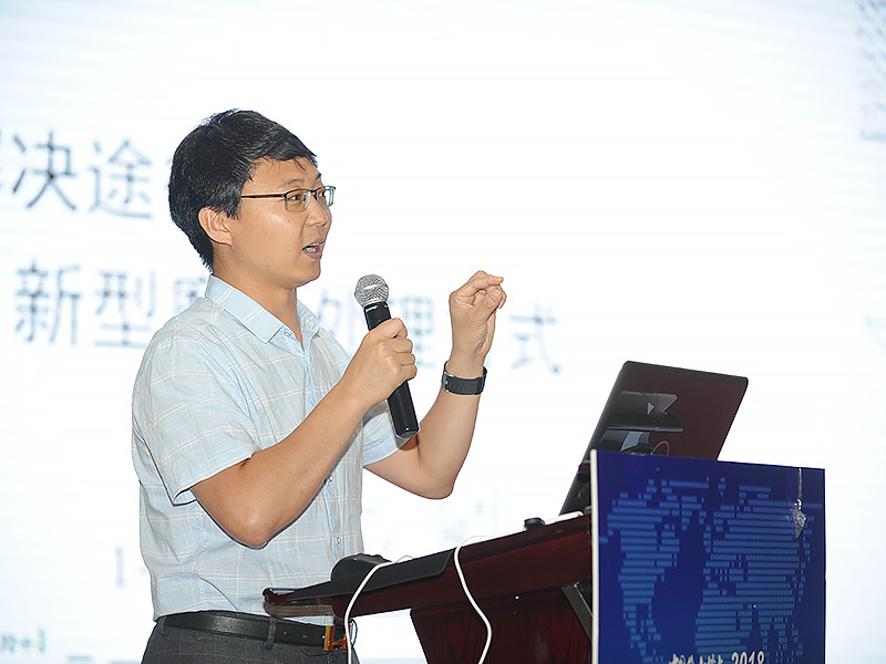 侯精明.JPG