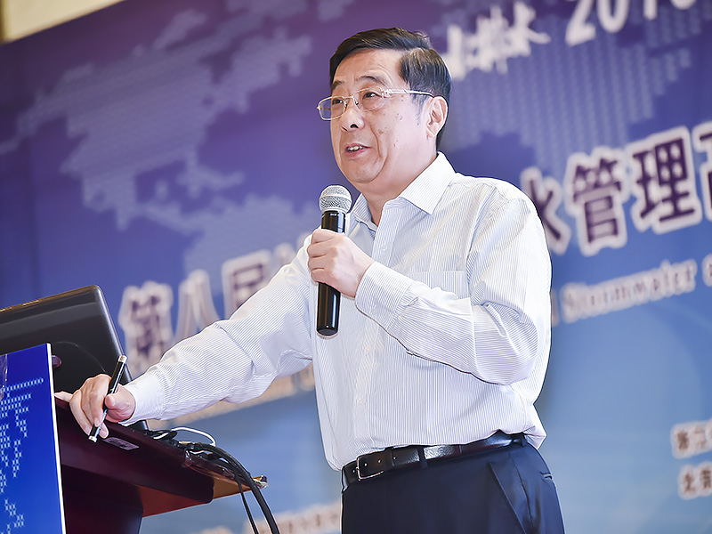 张悦.jpg